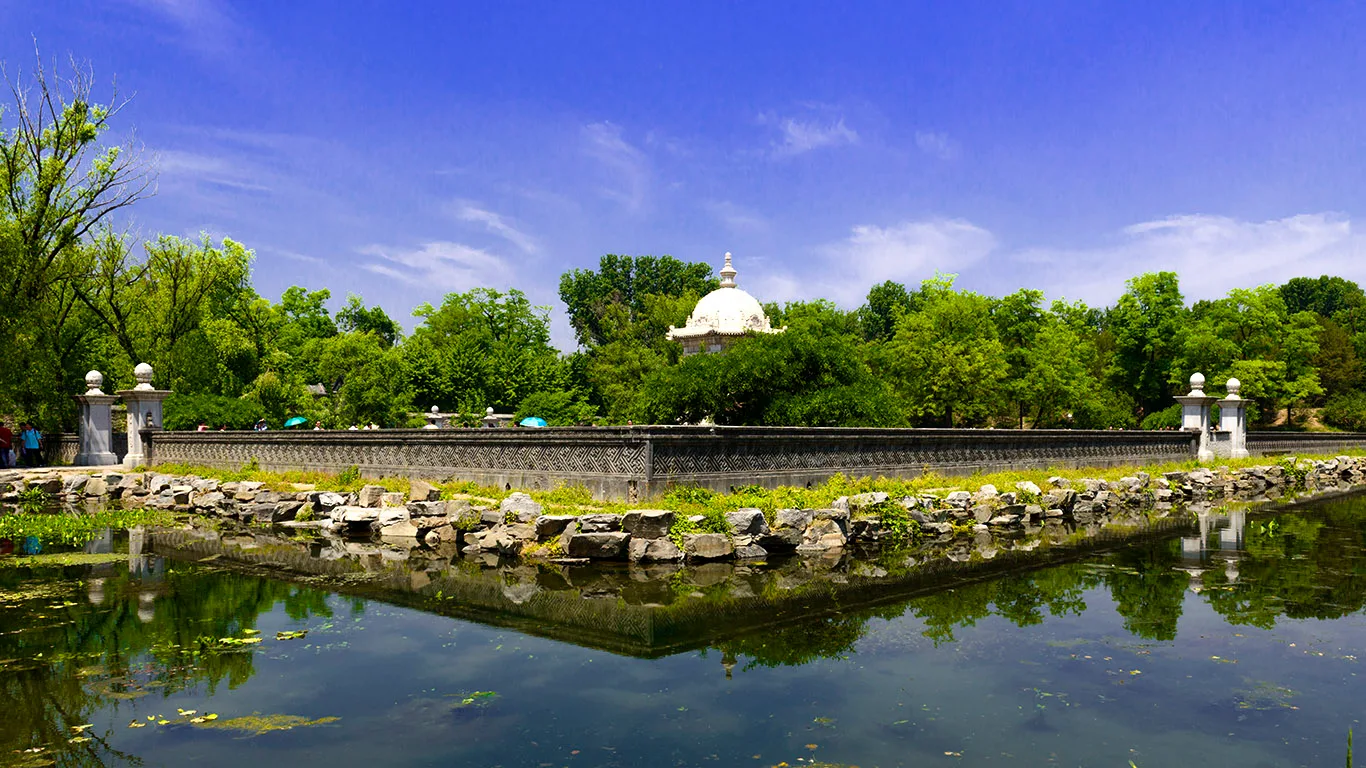 Parc des ruines de l’ancien Palais d’Été — image de référence