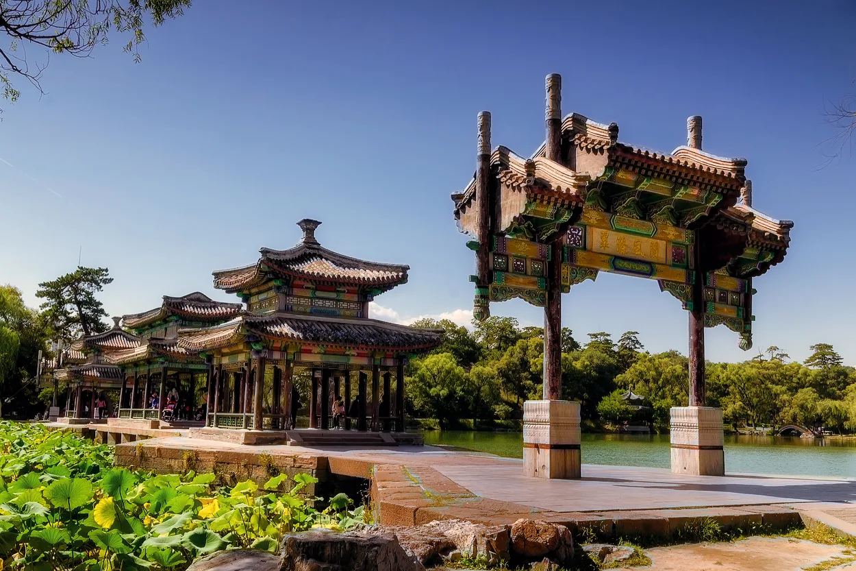 承德避暑山庄参考图片
