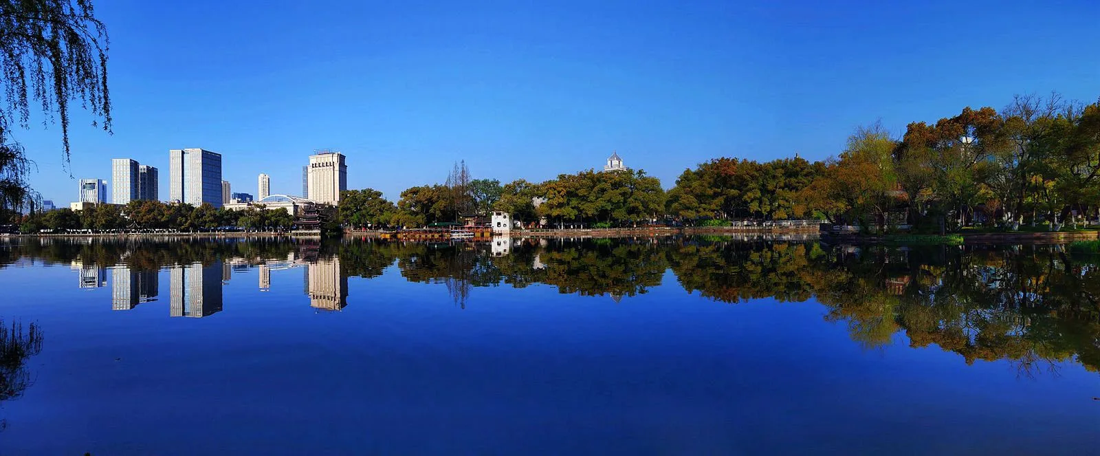 Parco del Lago della Luna — immagine di riferimento