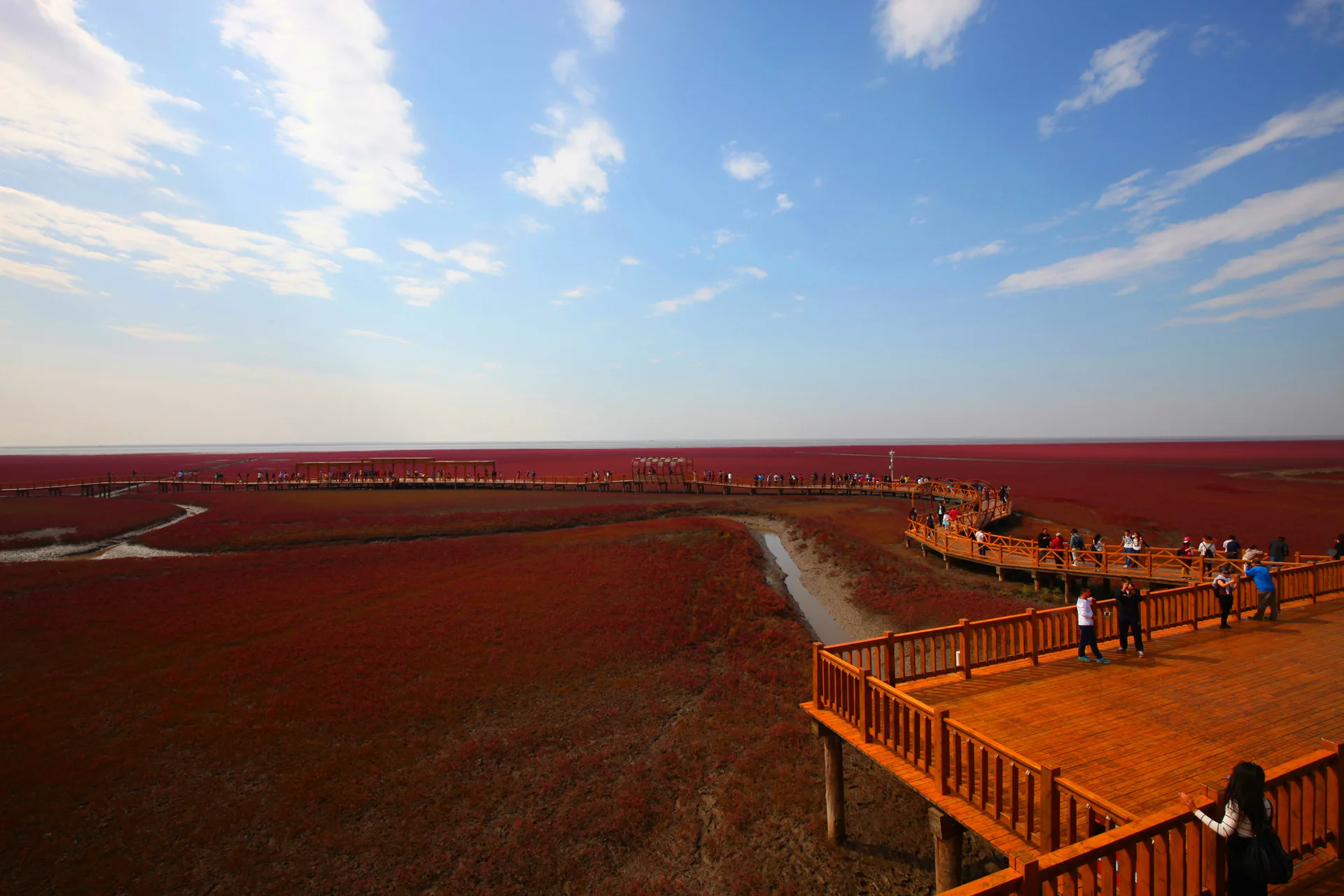 Plage rouge — image de référence