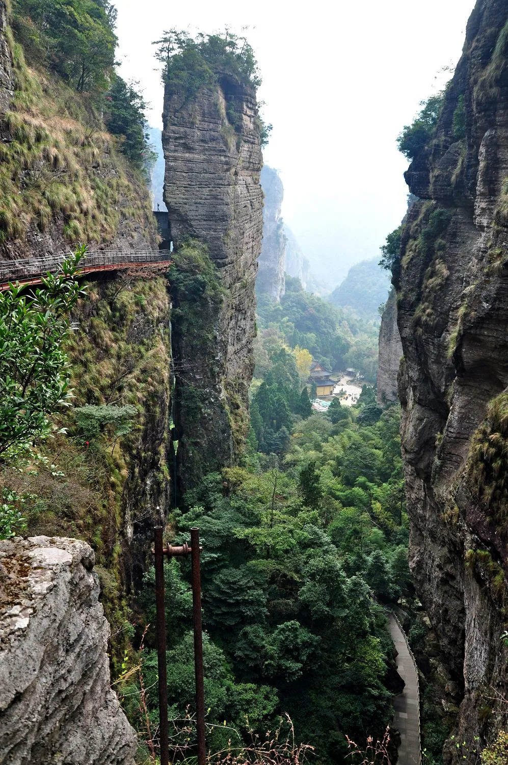 Petit Bassin du Dragon, mont Yandang — image de référence