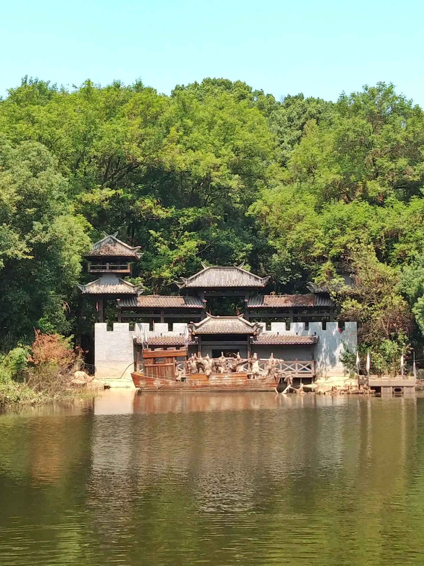 Three Kingdoms Red Cliffs Ancient Battlefield — reference image