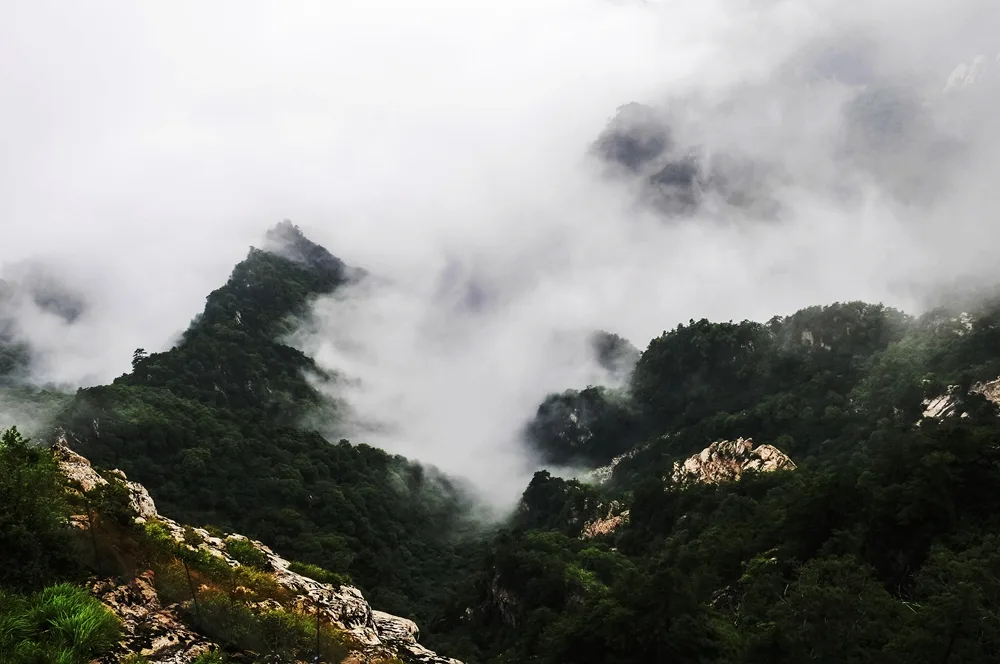 Núi Bạch Vân, Lạc Dương — ảnh tham khảo