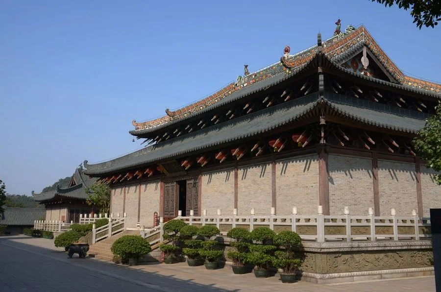 Gunung Xiqiao — imej rujukan