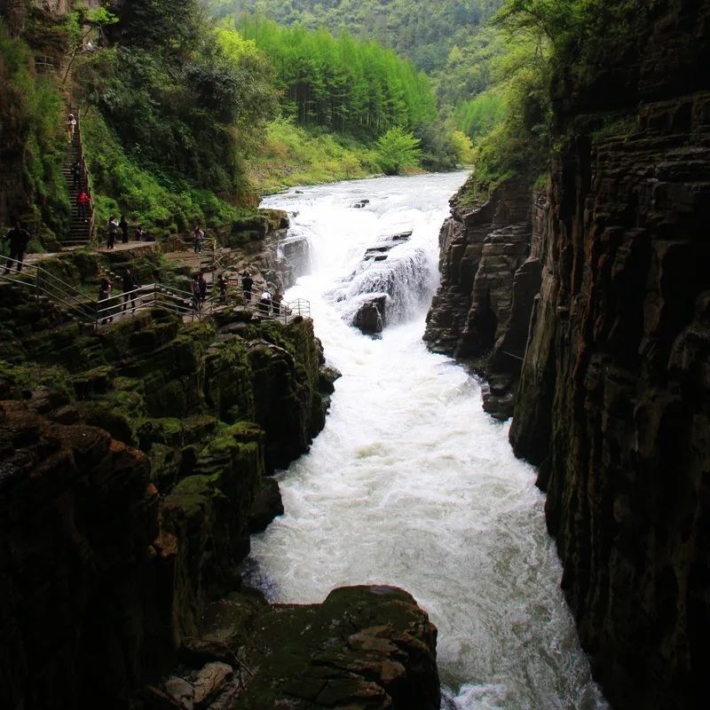 Cueva de Tenglong — imagen de referencia