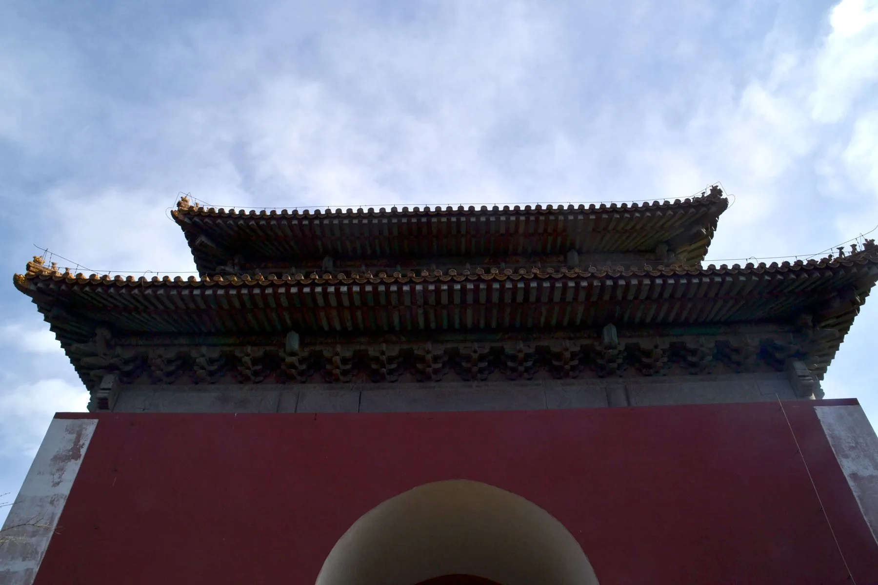 Tiga Belas Makam Ming — imej rujukan