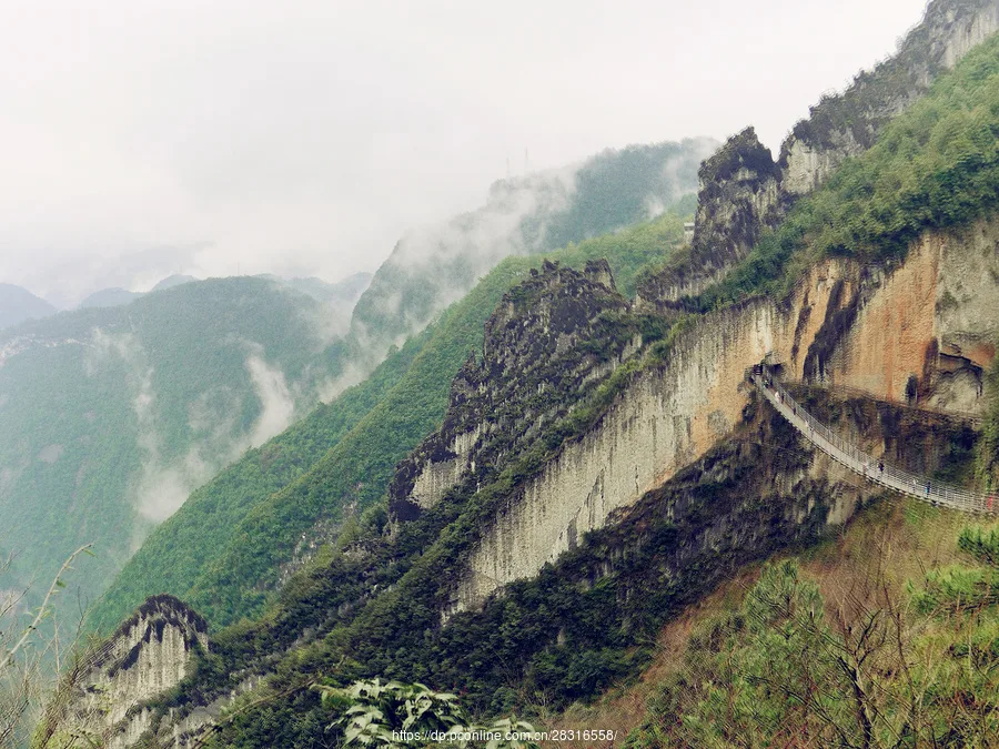 武陵山大裂谷参考图片