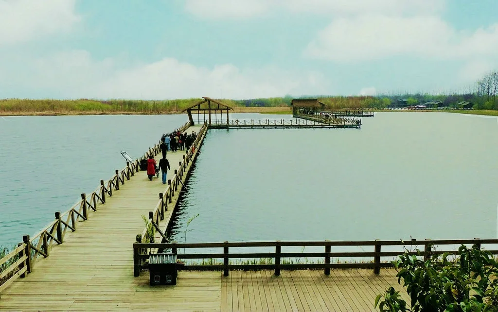 Área turística del lago Qin — imagen de referencia