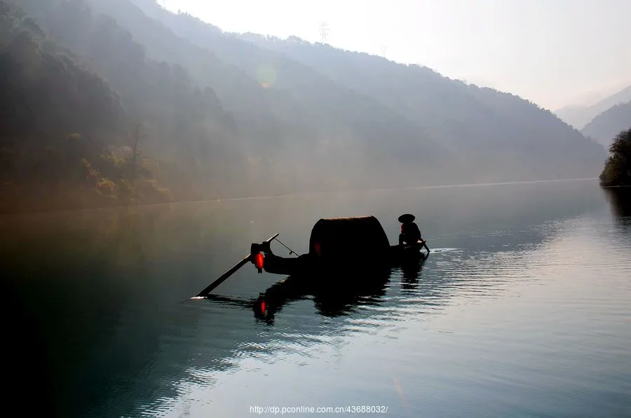 Lago Dongjiang — imagen de referencia