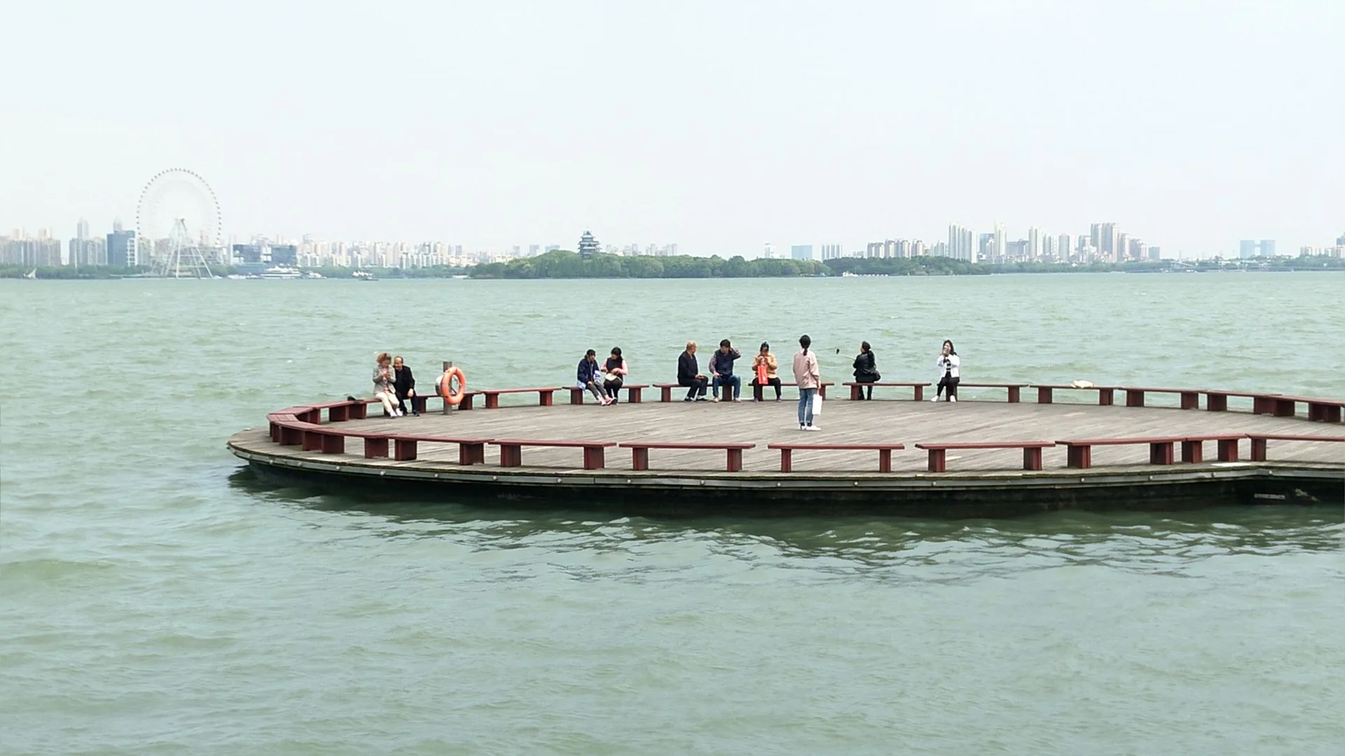 Hồ Kim Kê — ảnh tham khảo