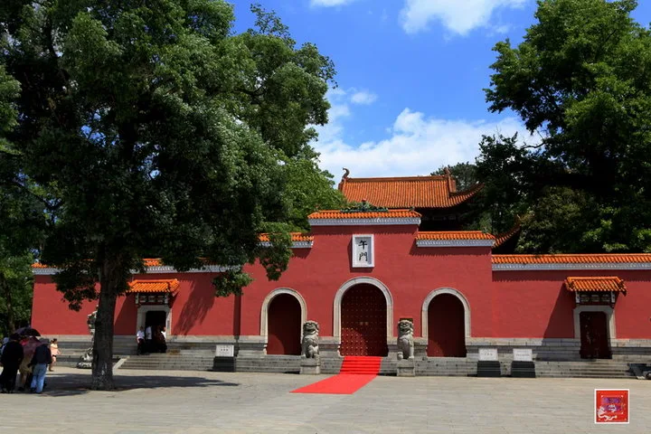 Mausolée de l’empereur Yan, Hunan — image de référence