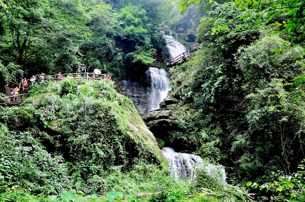 Gaung Bifeng — imej rujukan