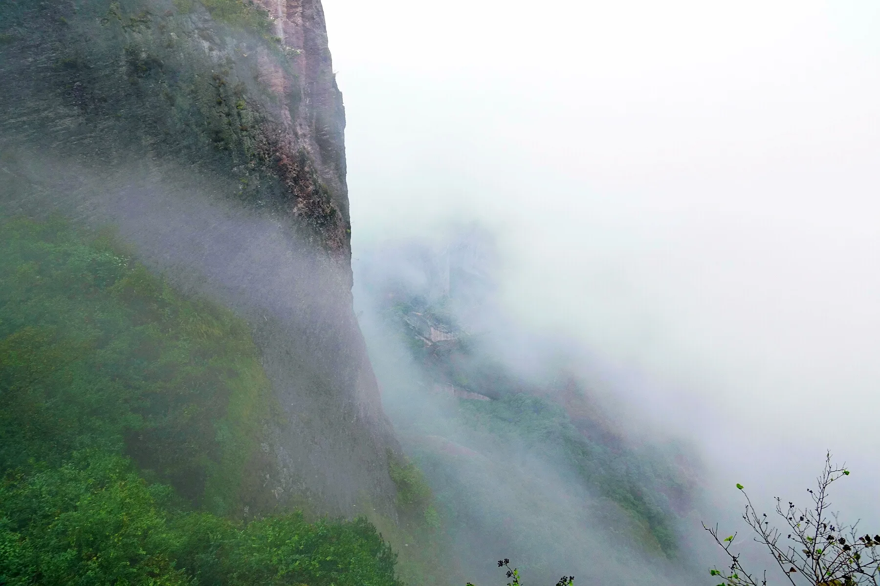 Núi Lãng — ảnh tham khảo