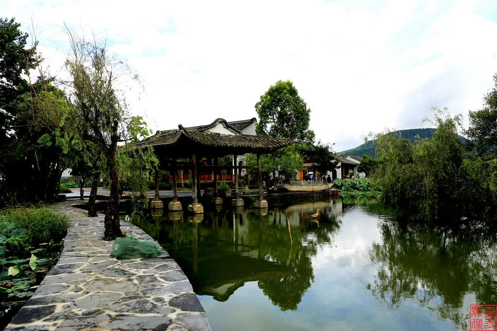 Cổ trấn Hòa Thuận — ảnh tham khảo