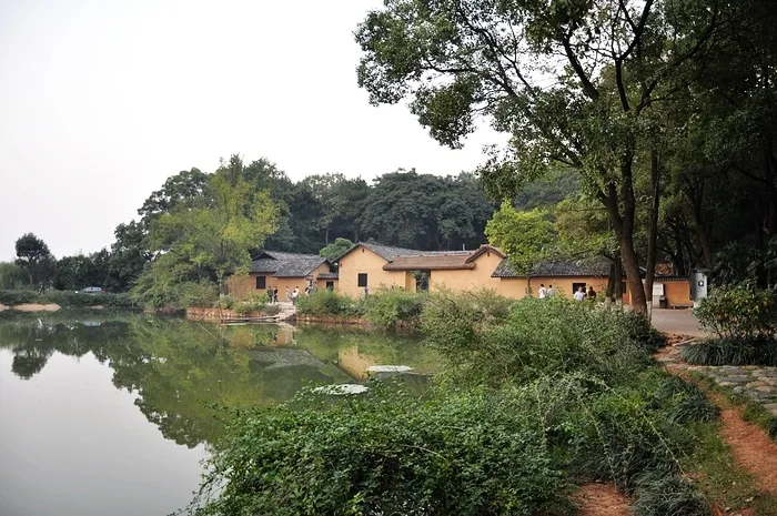 화밍러우 — 참고 이미지