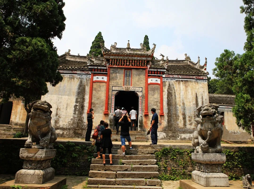 Longzhong Purba — imej rujukan