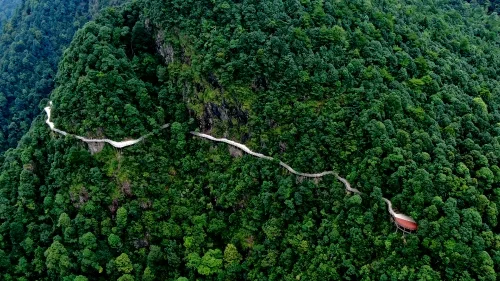 Núi Tam Bách — ảnh tham khảo