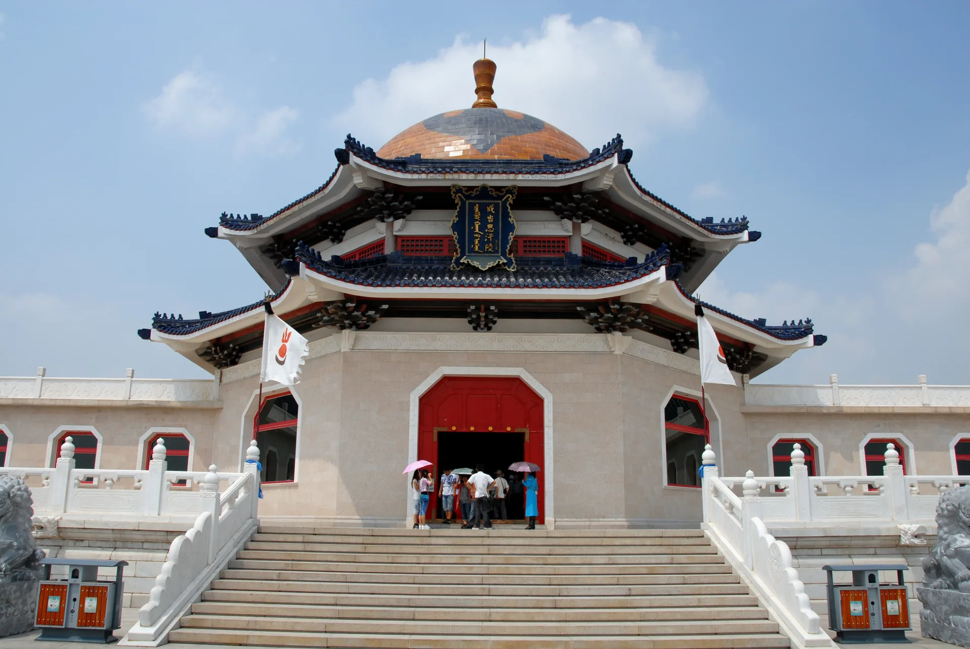 Mausoleo di Gengis Khan — immagine di riferimento