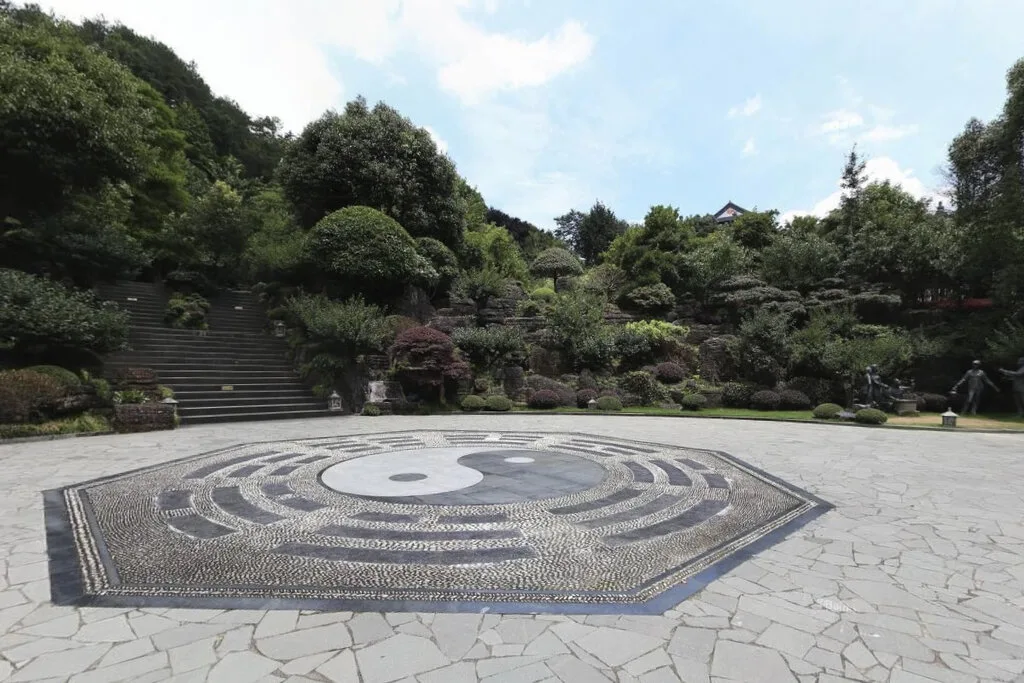 Parco buddhista del Palazzo delle Radici — immagine di riferimento