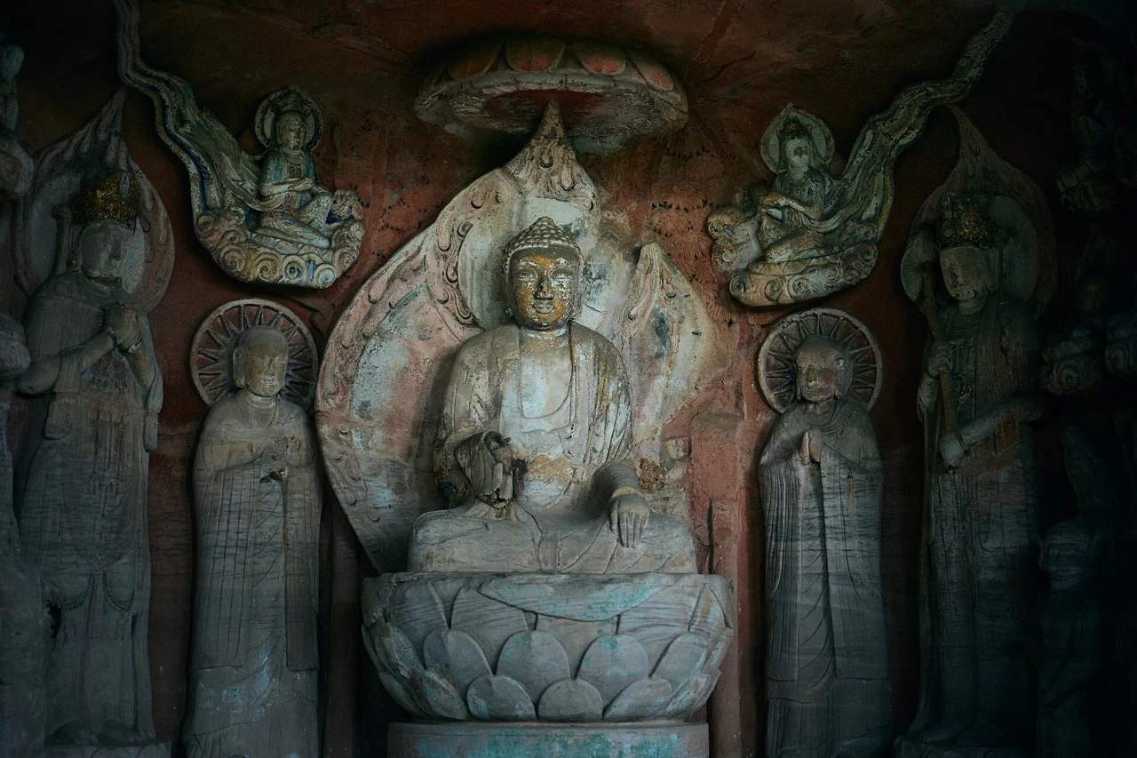 Dazu Rock Carvings · 大足石刻