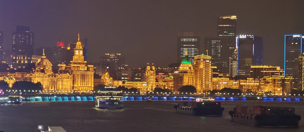 The Bund · 外滩