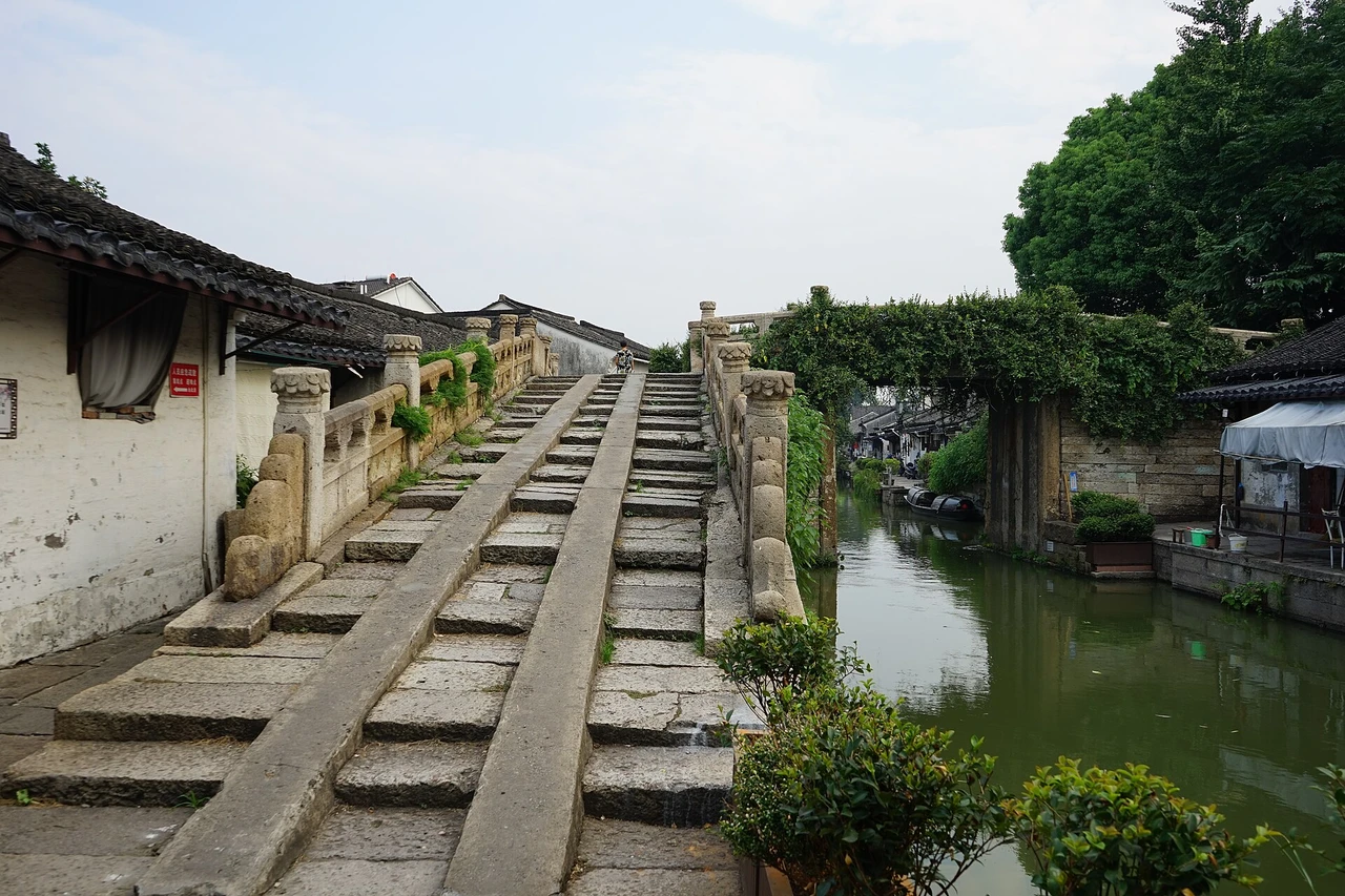 Bazi Bridge · 八字桥