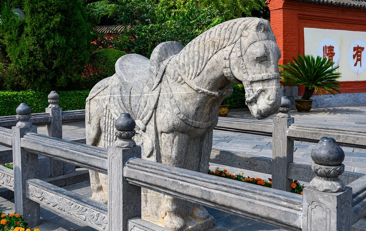 White Horse Temple · 白马寺