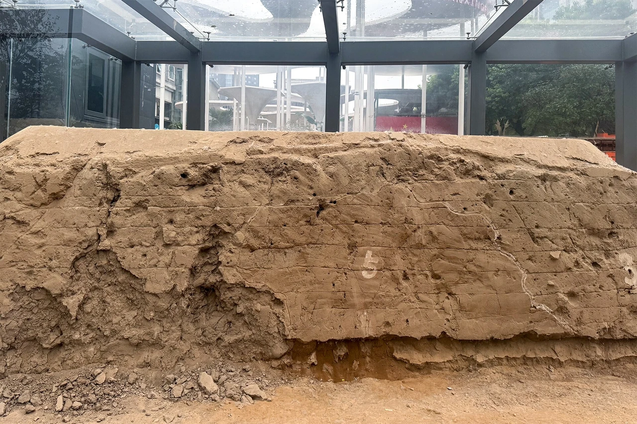 Shang City walls Β· ιε·εε
