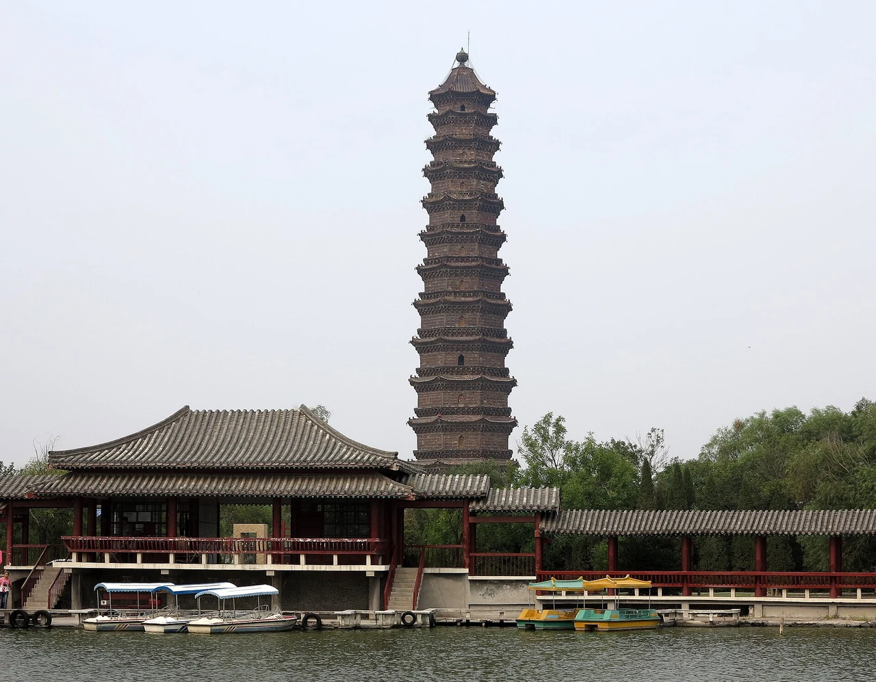 Iron Pagoda · 铁塔