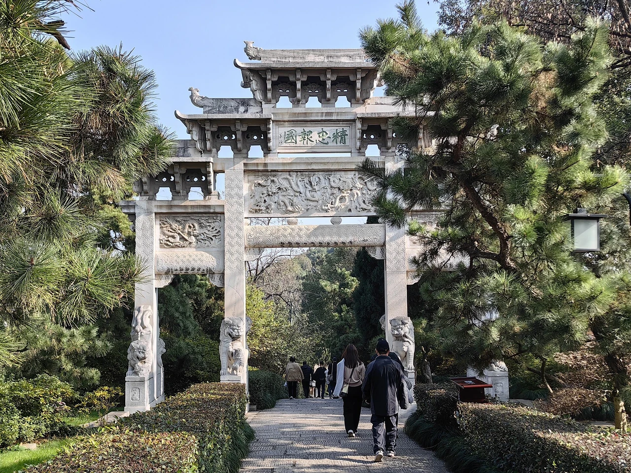 Yellow Crane Tower · 黄鹤楼