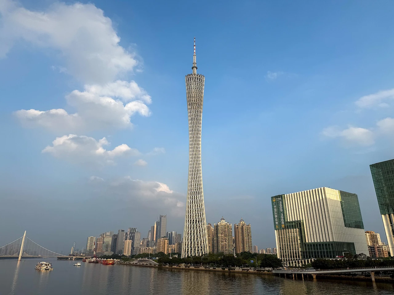 Canton Tower · 广州塔