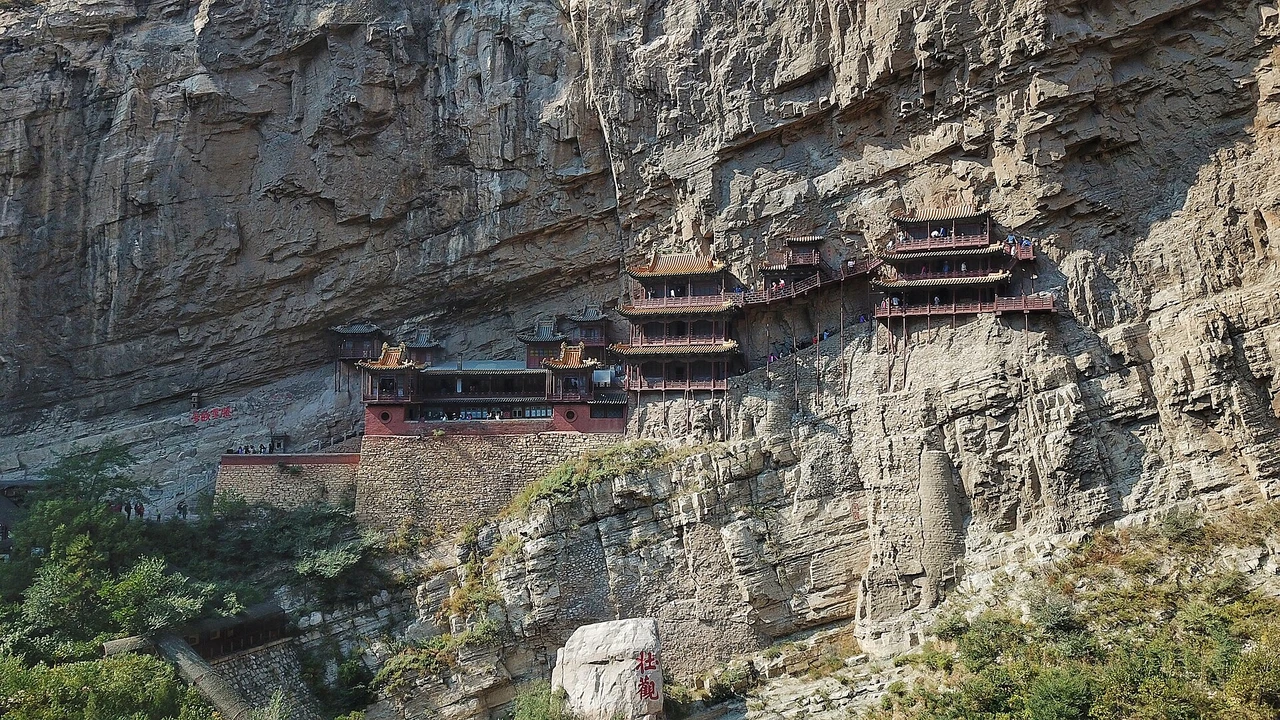 Hanging Temple · 悬空寺