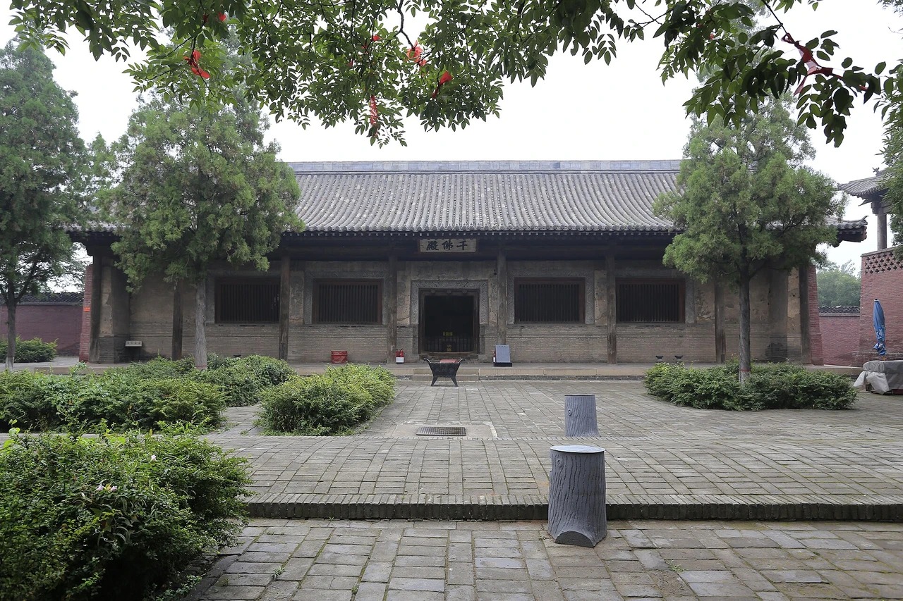 Shuanglin Temple · 双林寺