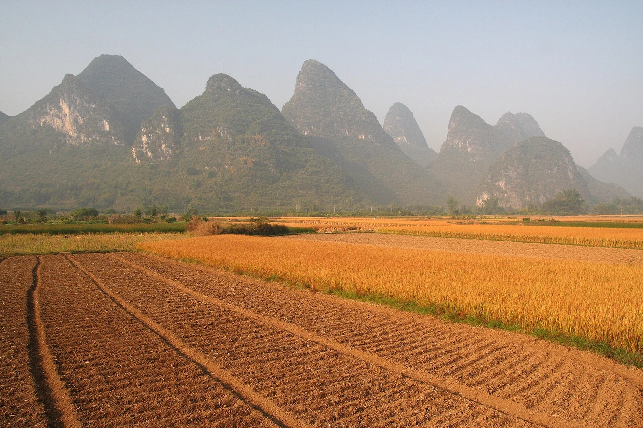 Yulong River · 遇龙河