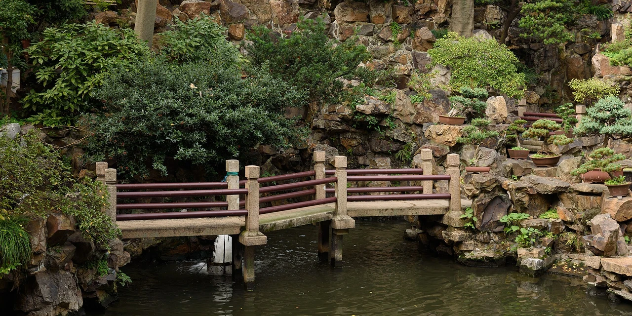 Yu Garden and the old town · 豫园