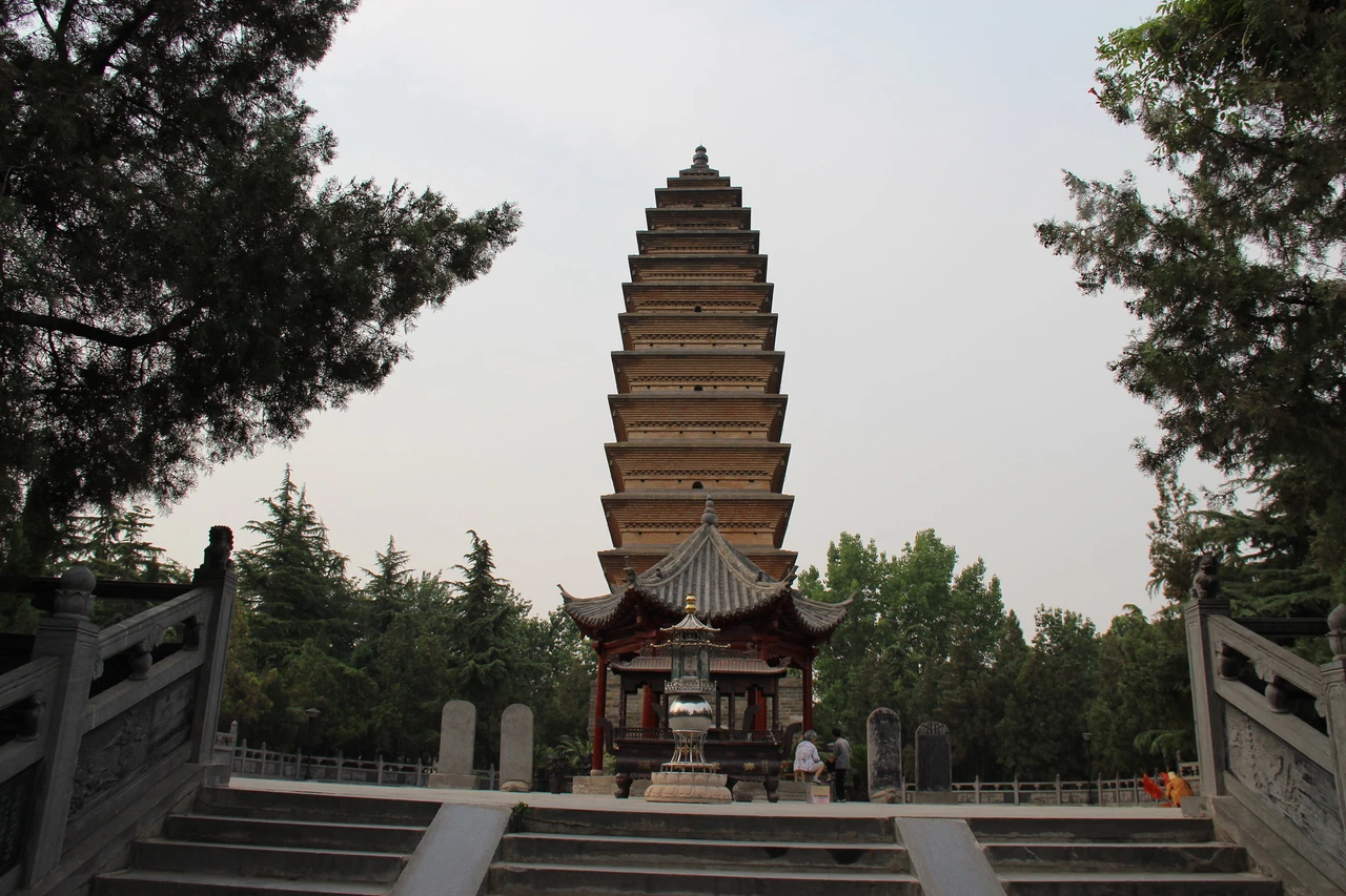 White Horse Temple · 白马寺