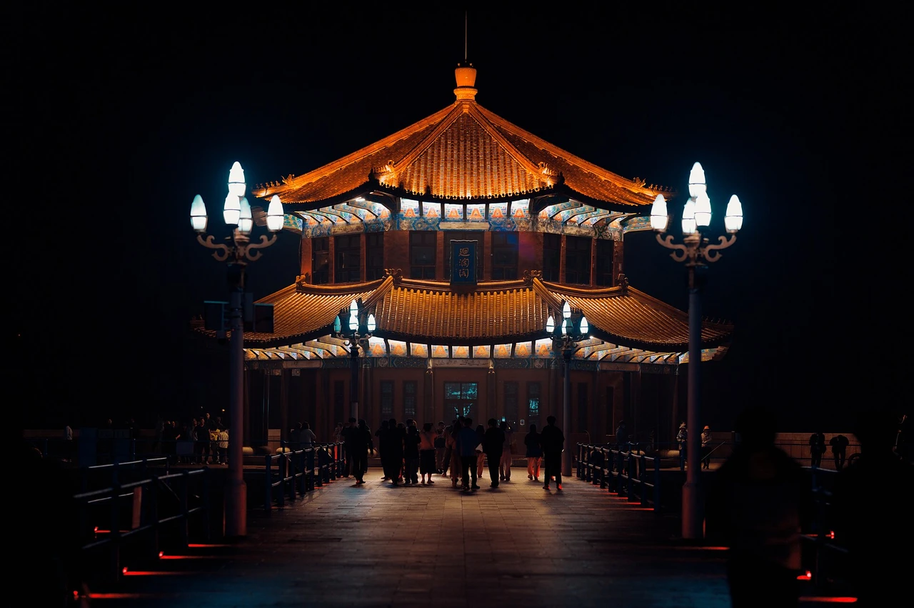 Zhanqiao Pier · 栈桥