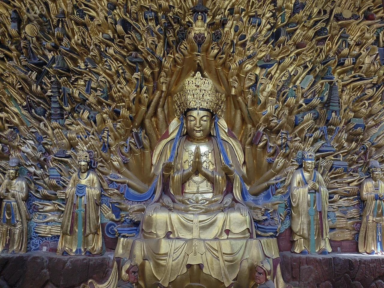 Dazu Rock Carvings · 大足石刻