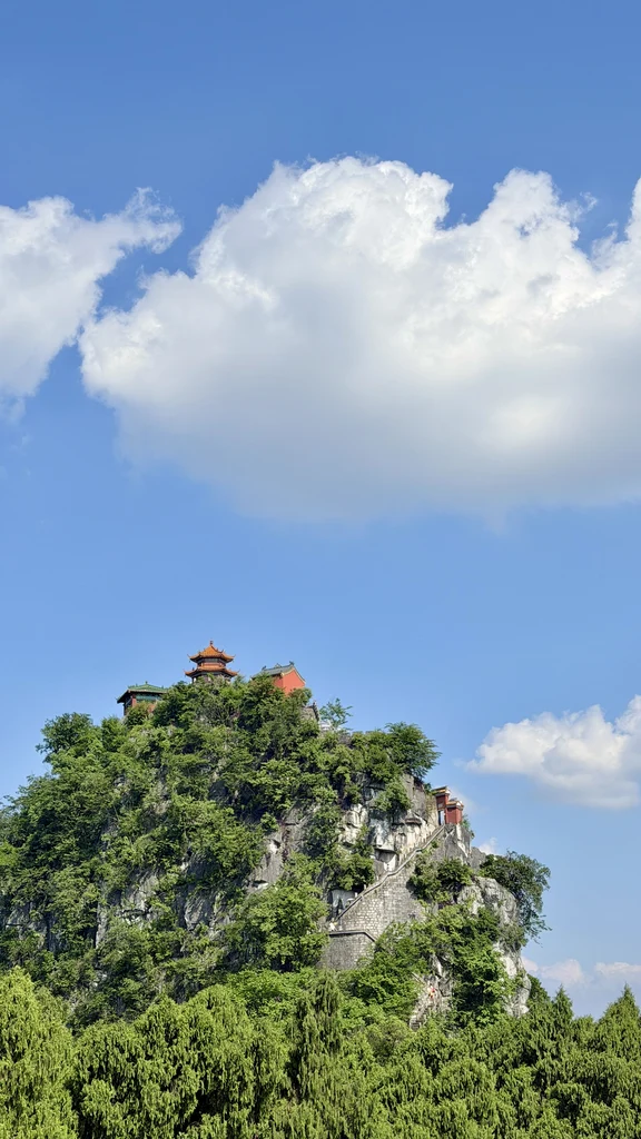 靖江王城与独秀峰