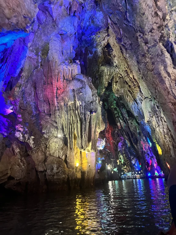 Grotte carsiche del Palazzo del Drago