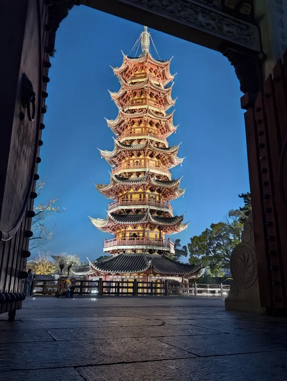 龙华寺与龙华塔
