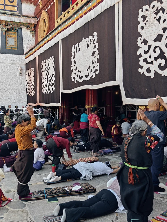 Temple Jokhang et rue Barkhor