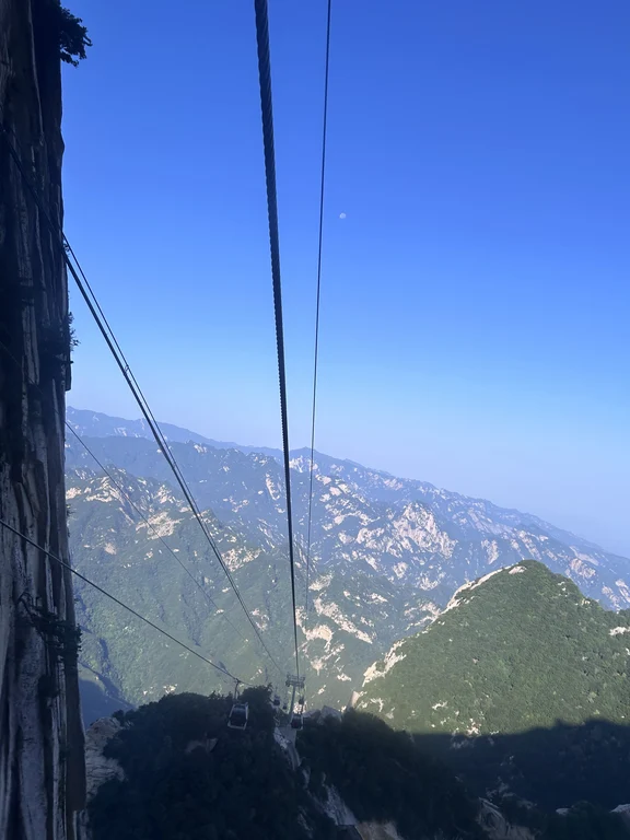 华山